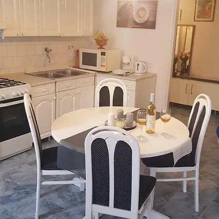 House Milevoj Holiday home Koromacno